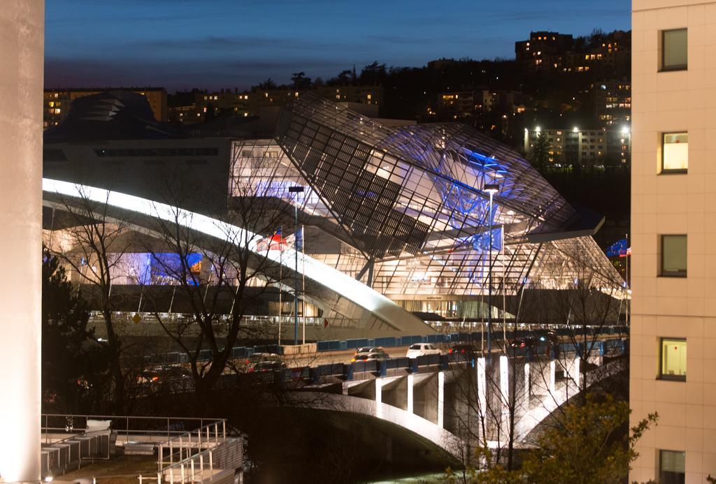 Ibis Lyon Gerland Musee Des Confluences Bagian luar foto